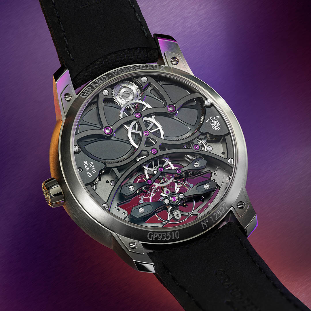 Neo Constant Escapement