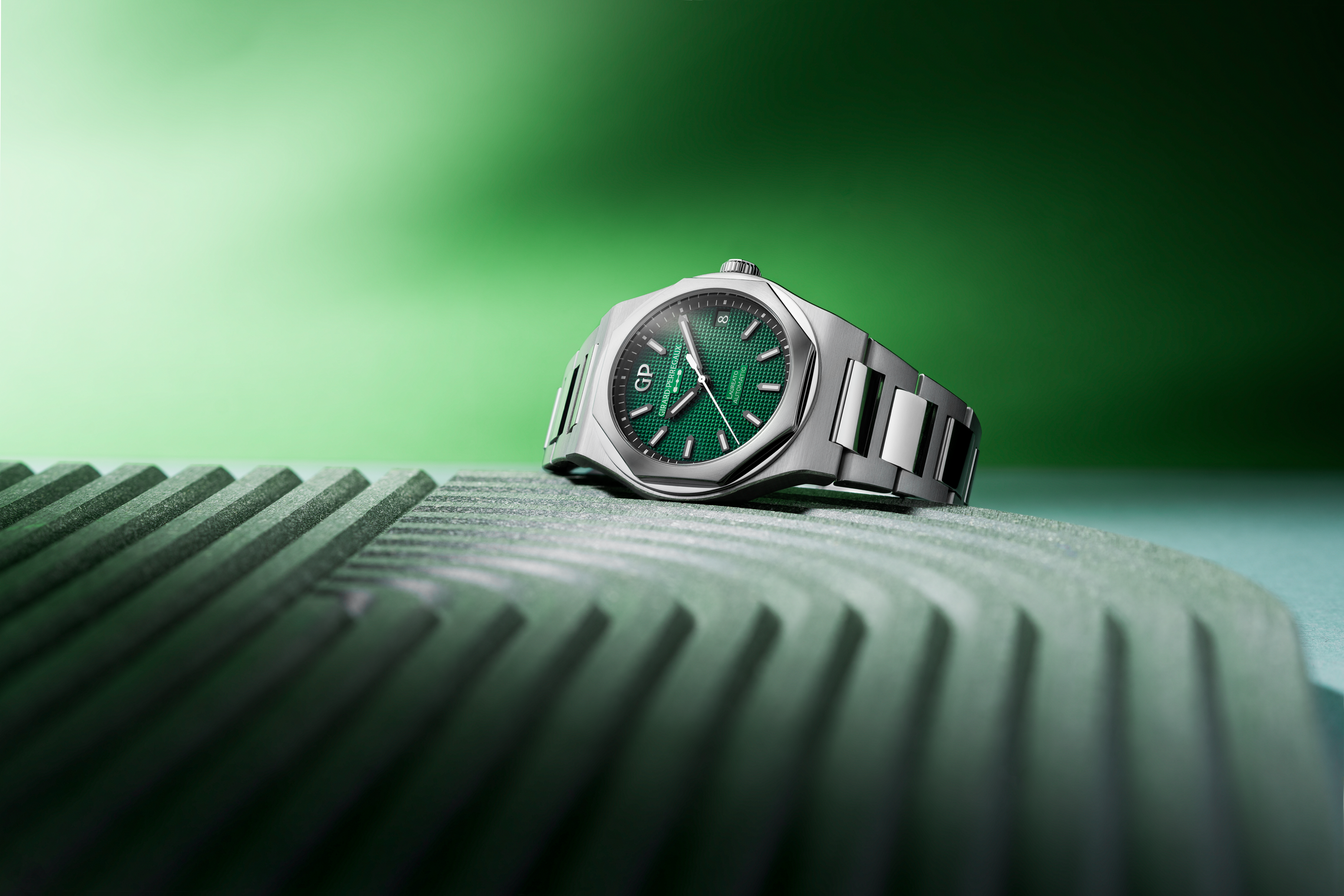 Laureato 42 mm
